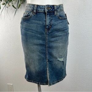 GAP Distressed Blue Denim Pencil Skirt Size 6/28